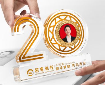 Crystal trophy