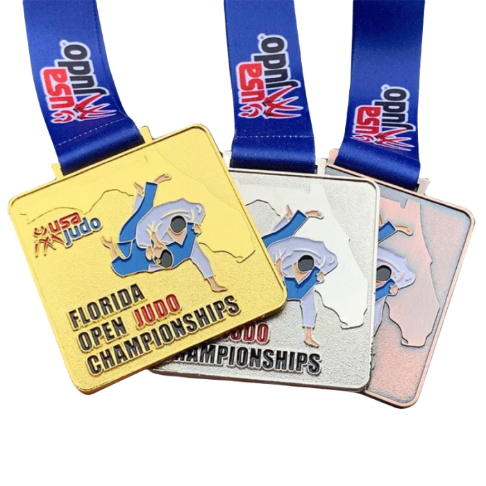 Judo medal custom