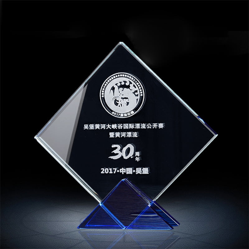 crystal-trophy-customization